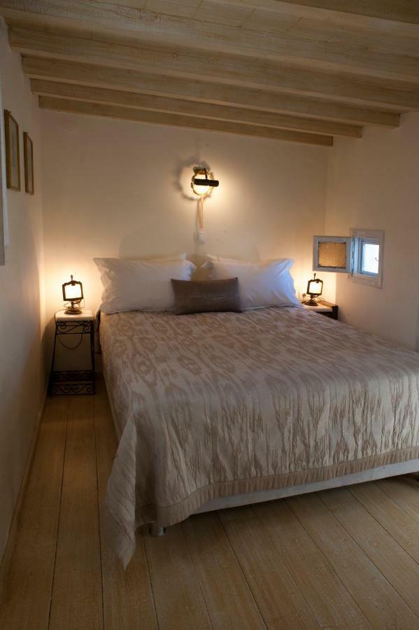 Heliophos Boutique Caves Aparthotel Oía